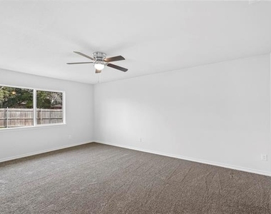 6202 Glenmoor Drive - Photo Thumbnail 25
