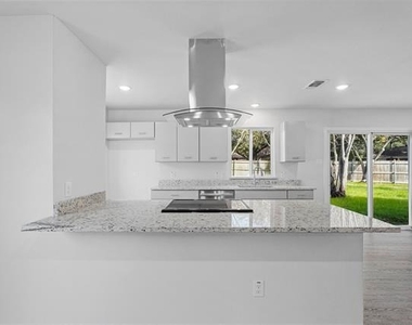 6202 Glenmoor Drive - Photo Thumbnail 16
