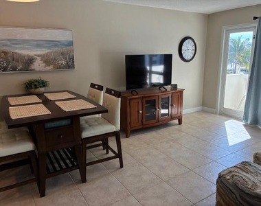 133 N Pompano Beach Boulevard - Photo Thumbnail 10
