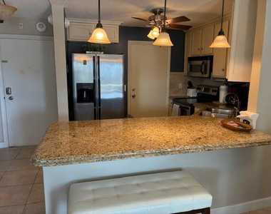 133 N Pompano Beach Boulevard - Photo Thumbnail 2