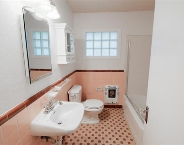 3900 Dexter Avenue - Photo Thumbnail 11