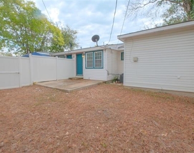 3900 Dexter Avenue - Photo Thumbnail 23