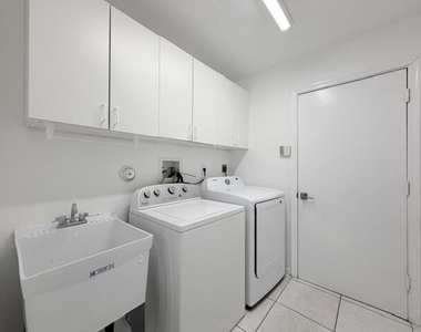4853 Nw 66th Avenue - Photo Thumbnail 27