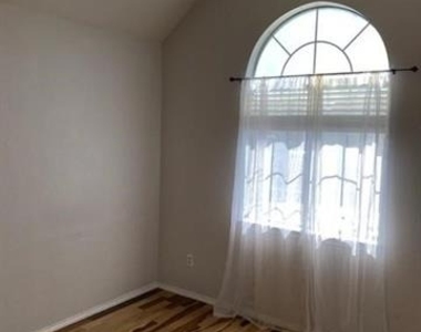 3805 Brandon Park Drive - Photo Thumbnail 11