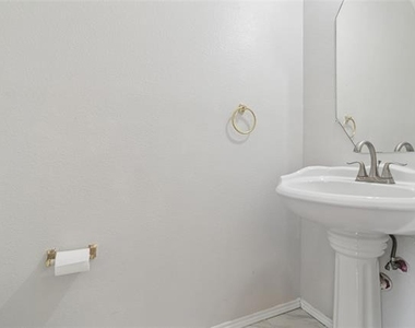 3805 Brandon Park Drive - Photo Thumbnail 13