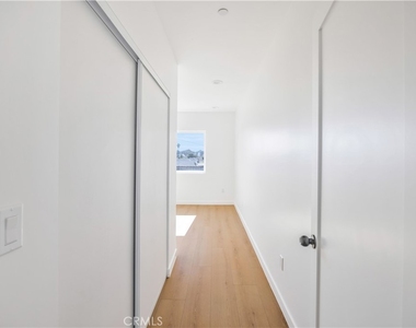 10905 Dalerose - Photo Thumbnail 9