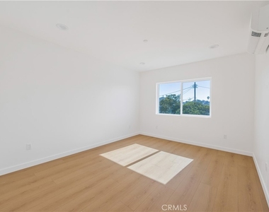 10905 Dalerose - Photo Thumbnail 13