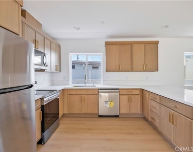 10905 Dalerose - Photo Thumbnail 4