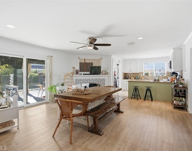 6443 Gross Avenue - Photo Thumbnail 9