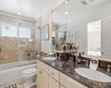 6443 Gross Avenue - Photo Thumbnail 22