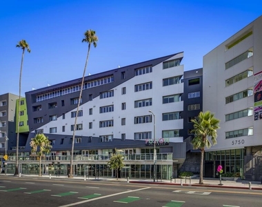 5750 Hollywood Boulevard - Photo Thumbnail 27
