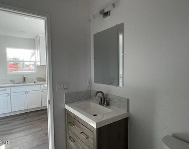 10027 Campbell Avenue - Photo Thumbnail 4