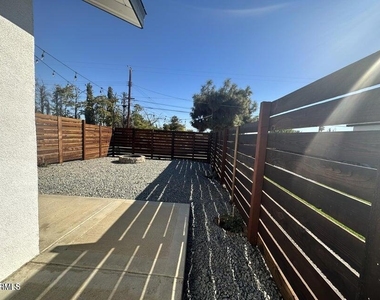 10027 Campbell Avenue - Photo Thumbnail 7