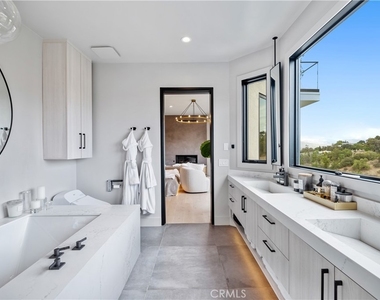 3656 Avenida Del Sol - Photo Thumbnail 18