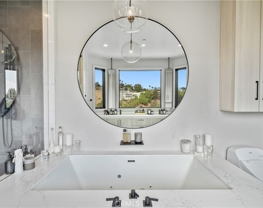 3656 Avenida Del Sol - Photo Thumbnail 20