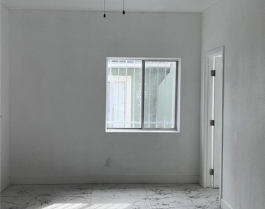 4172 Dorsey - Photo Thumbnail 4