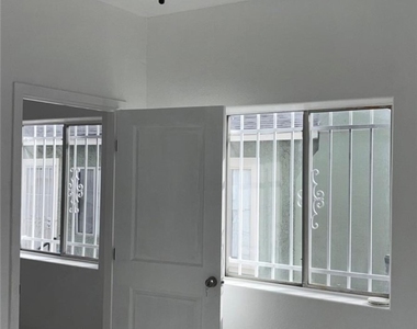4172 Dorsey - Photo Thumbnail 6