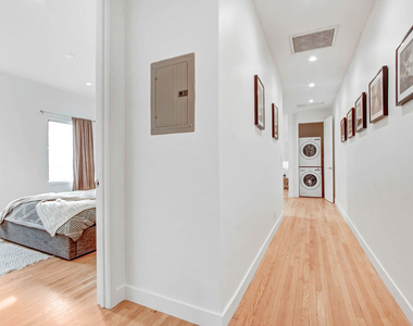 434 N Ogden Drive - Photo Thumbnail 11