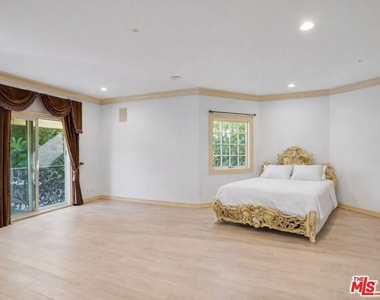 2258 Gloaming Way - Photo Thumbnail 10