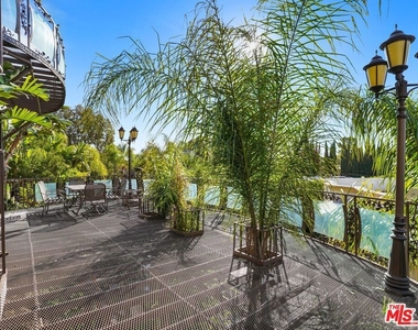 2258 Gloaming Way - Photo Thumbnail 28