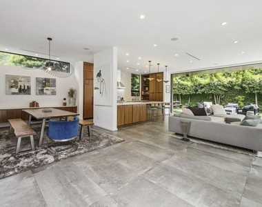 1506 Walnut Avenue - Photo Thumbnail 3