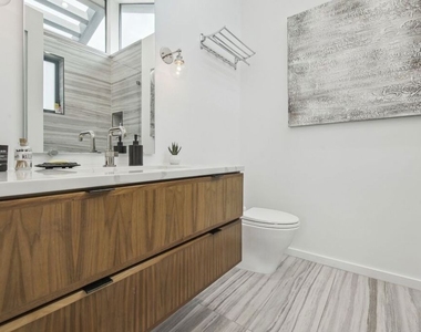 1506 Walnut Avenue - Photo Thumbnail 18