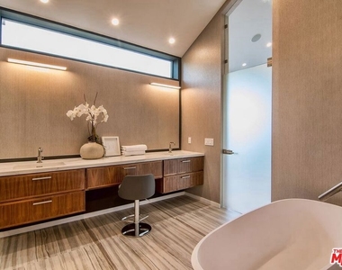 1506 Walnut Avenue - Photo Thumbnail 15