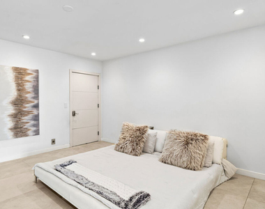 849 Glenmere Way - Photo Thumbnail 24