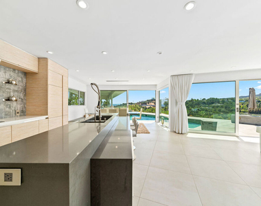 849 Glenmere Way - Photo Thumbnail 36