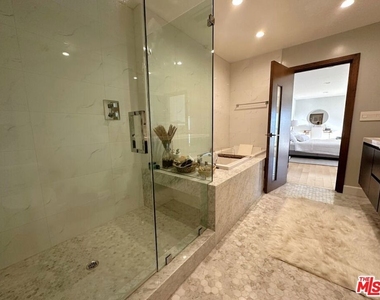 9300 Warbler Way - Photo Thumbnail 21