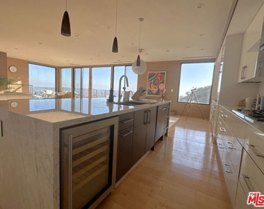 9300 Warbler Way - Photo Thumbnail 10