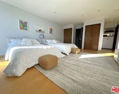 9300 Warbler Way - Photo Thumbnail 29