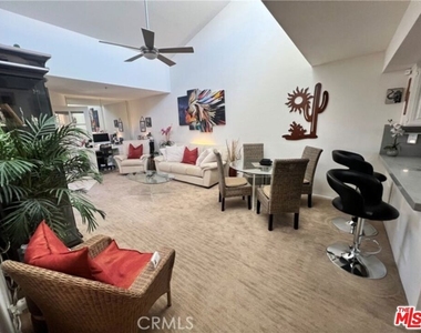 500 E Amado Road - Photo Thumbnail 2