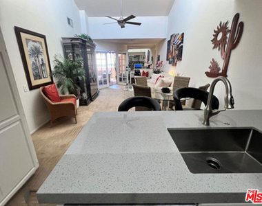 500 E Amado Road - Photo Thumbnail 3