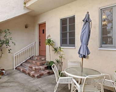 436 S Rexford Drive - Photo Thumbnail 1