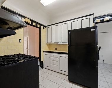 436 S Rexford Drive - Photo Thumbnail 7