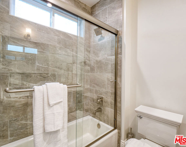 8700 Chalmers Drive - Photo Thumbnail 13