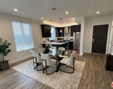 8700 Chalmers Drive - Photo Thumbnail 6