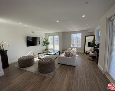 8700 Chalmers Drive - Photo Thumbnail 3