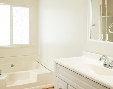 43730 Louisiana Street - Photo Thumbnail 14