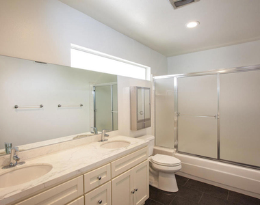 3033 E Verona Road - Photo Thumbnail 17