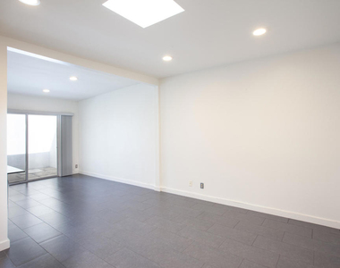3033 E Verona Road - Photo Thumbnail 11