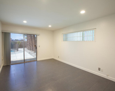 3033 E Verona Road - Photo Thumbnail 10