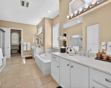 81157 Avenida Sombra - Photo Thumbnail 23