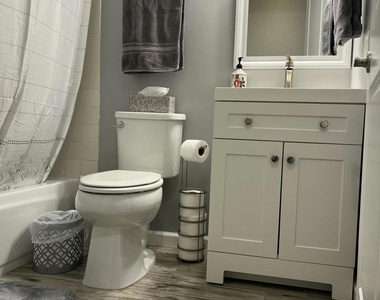 41120 Woodhaven Drive E - Photo Thumbnail 7