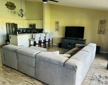 41120 Woodhaven Drive E - Photo Thumbnail 1