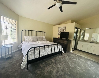 41120 Woodhaven Drive E - Photo Thumbnail 4
