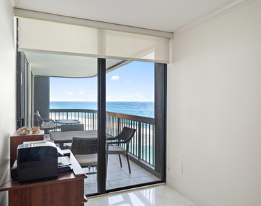 5380 N Ocean Drive - Photo Thumbnail 16