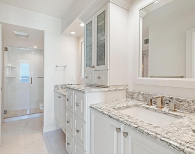 5380 N Ocean Drive - Photo Thumbnail 13