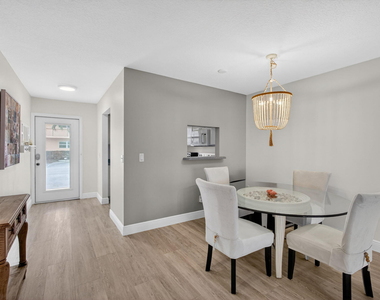 2950 Se Ocean Blvd Boulevard - Photo Thumbnail 3